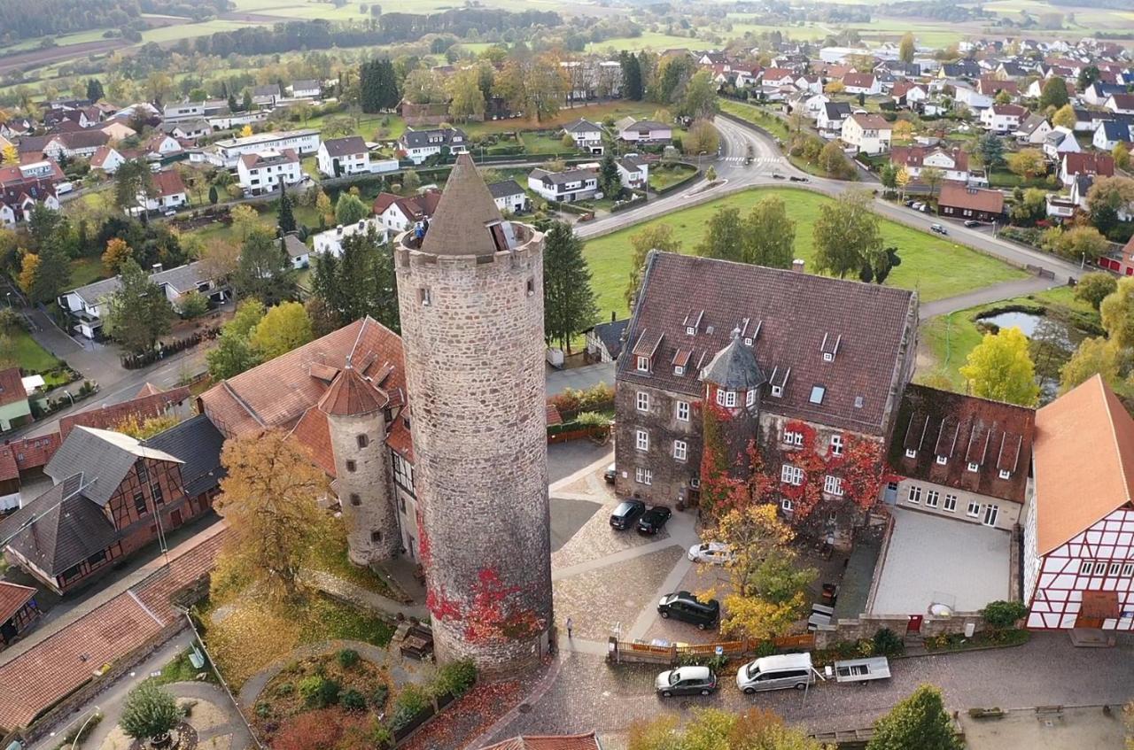 Graefin Amalia - Elegantes Apartment In Der Historischen Hinterburg In Schlitz, 2 Schlafzimmer, Mit Garten, Nahe Fulda Und Bad Hersfeld Exteriér fotografie