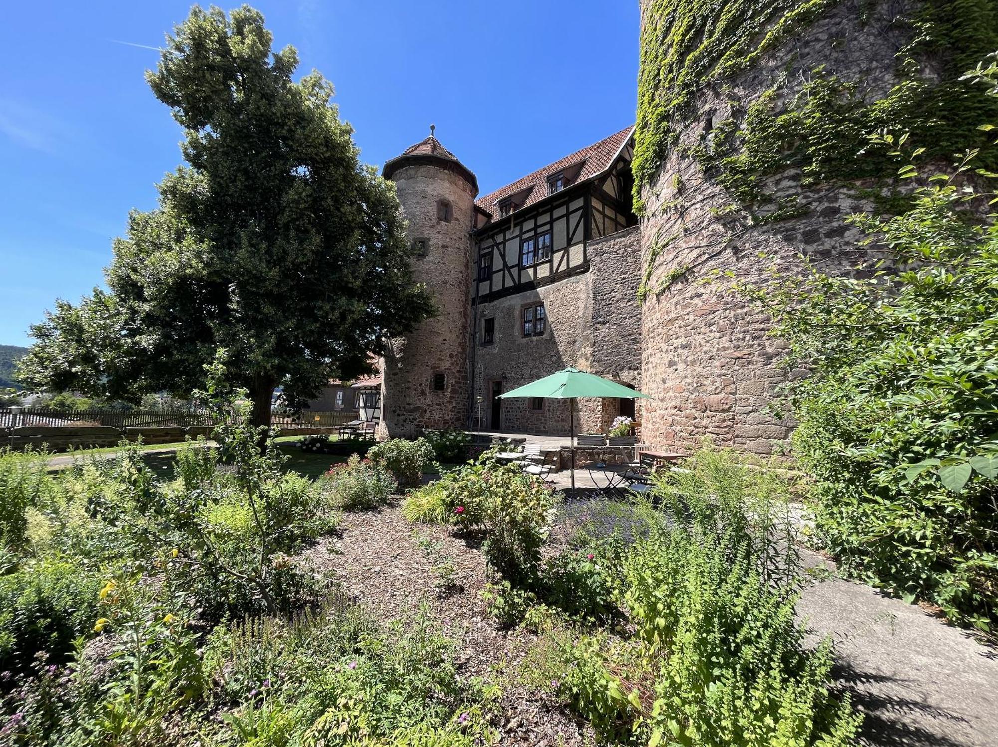 Graefin Amalia - Elegantes Apartment In Der Historischen Hinterburg In Schlitz, 2 Schlafzimmer, Mit Garten, Nahe Fulda Und Bad Hersfeld Exteriér fotografie